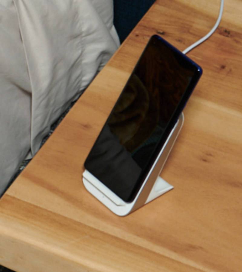 OnePlus Warp Charge 30 Wireless Charger | OnePlus Phone Accessories