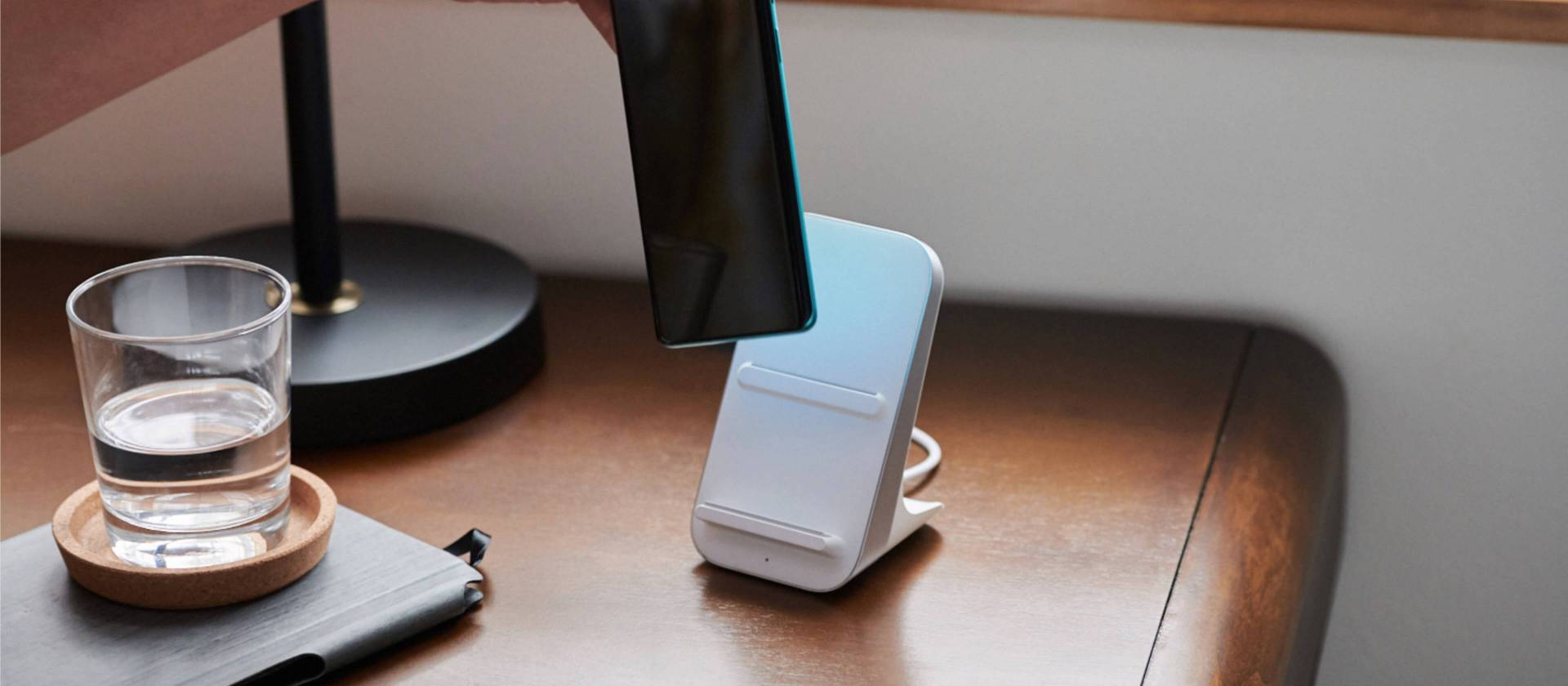 OnePlus Warp Charge 30 Wireless Charger OnePlus Phone Accessories